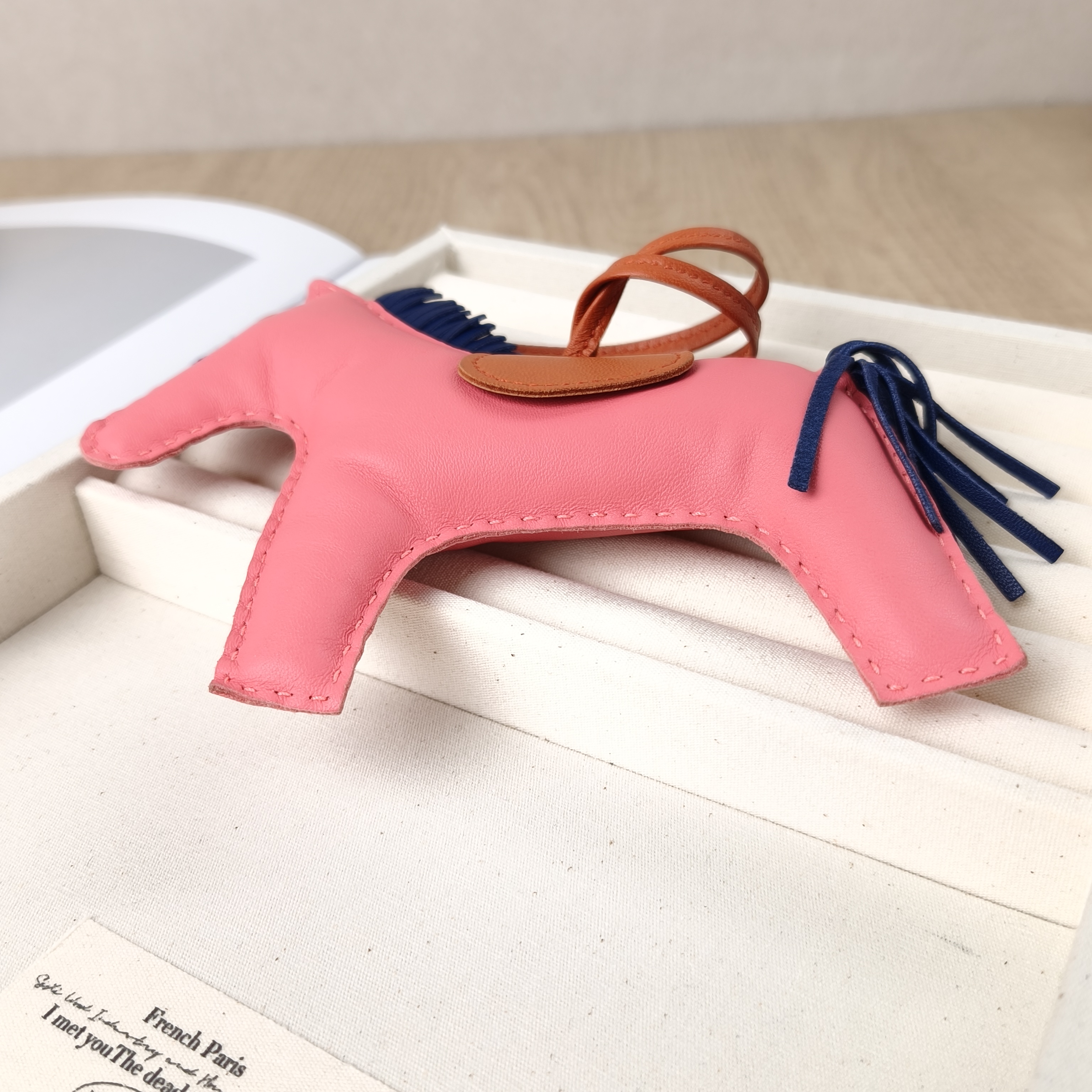 Hermès Charm Charm Pink Large — cover view 10 of 10