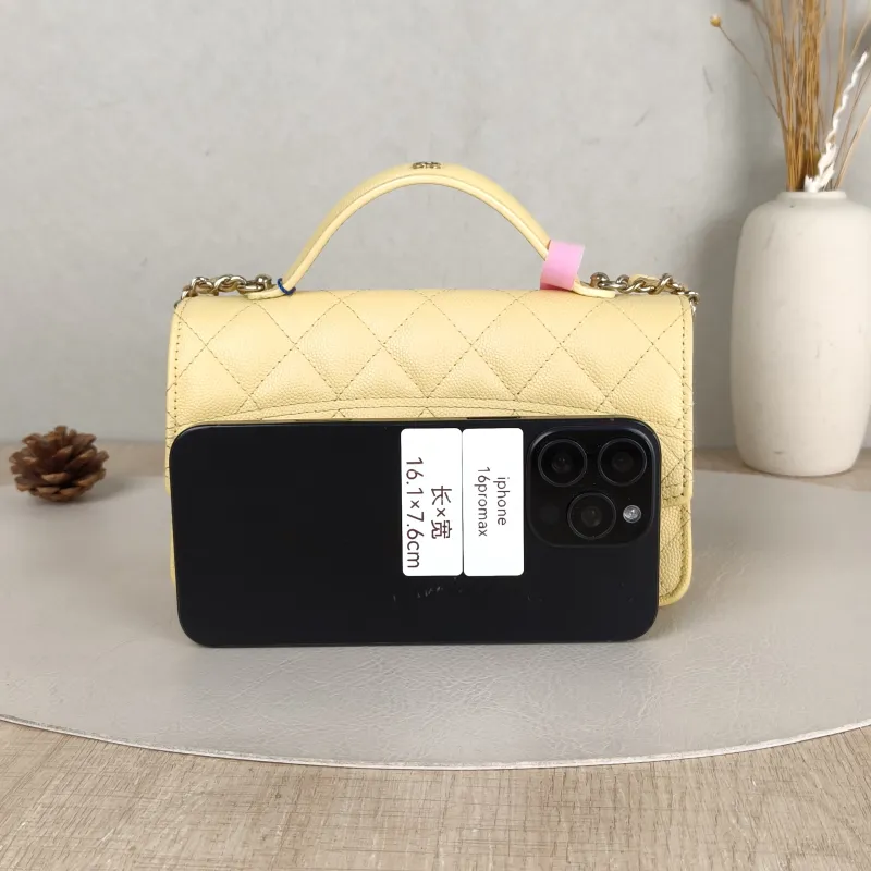 Chanel Crossbody Bag Yellow Grained Calfskin One Size 19 × 7 × 11.5 cm — cover view 5 of 5