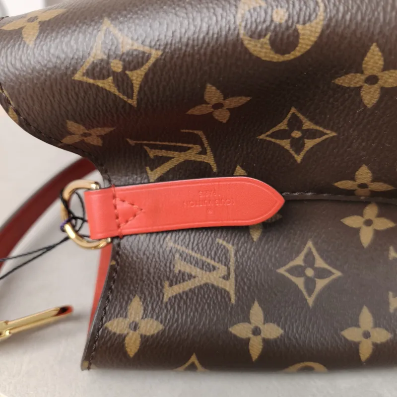 Louis Vuitton Shoulder Bag NÉONOÉ Bucket Bag PVC Medium 26 × 17.5 × 26 cm — detail view 12 of 12