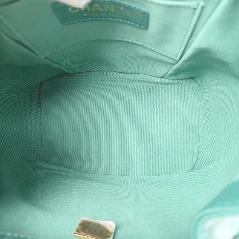 Chanel Backpack Duma Green Lambskin Small 18 × 12 × 18.5 cm — detail view 4 of 13
