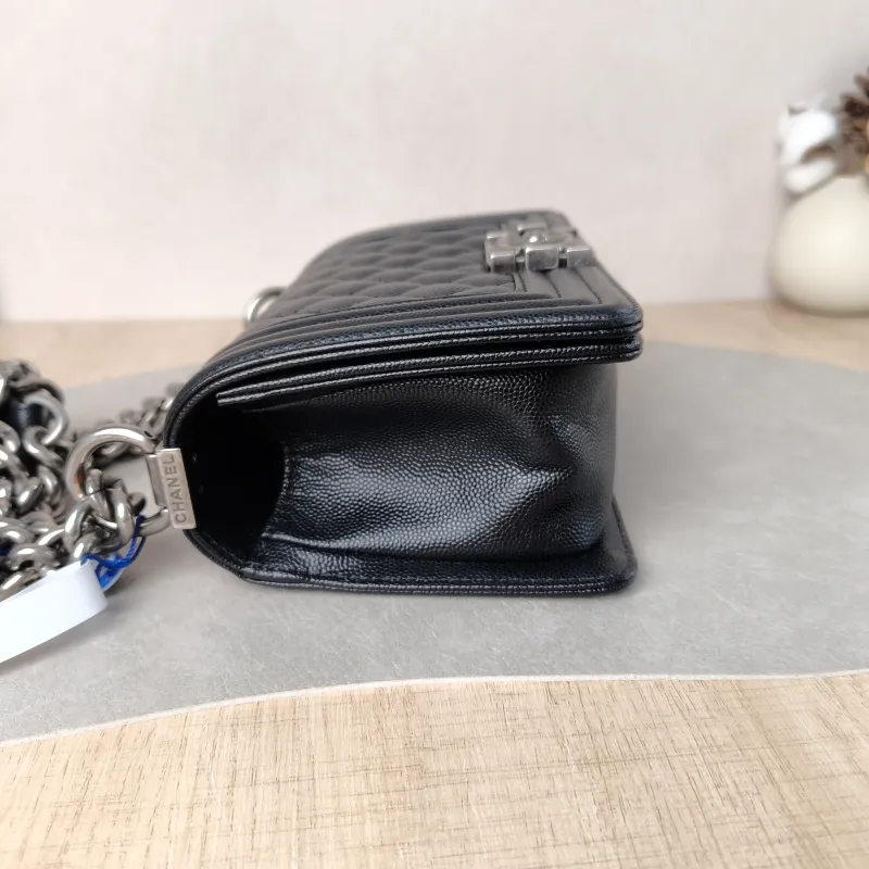 Chanel Crossbody Bag Le Boy​ Black Grained Calfskin Small 20.5 × 8.5 × 12 cm — detail view 8 of 13