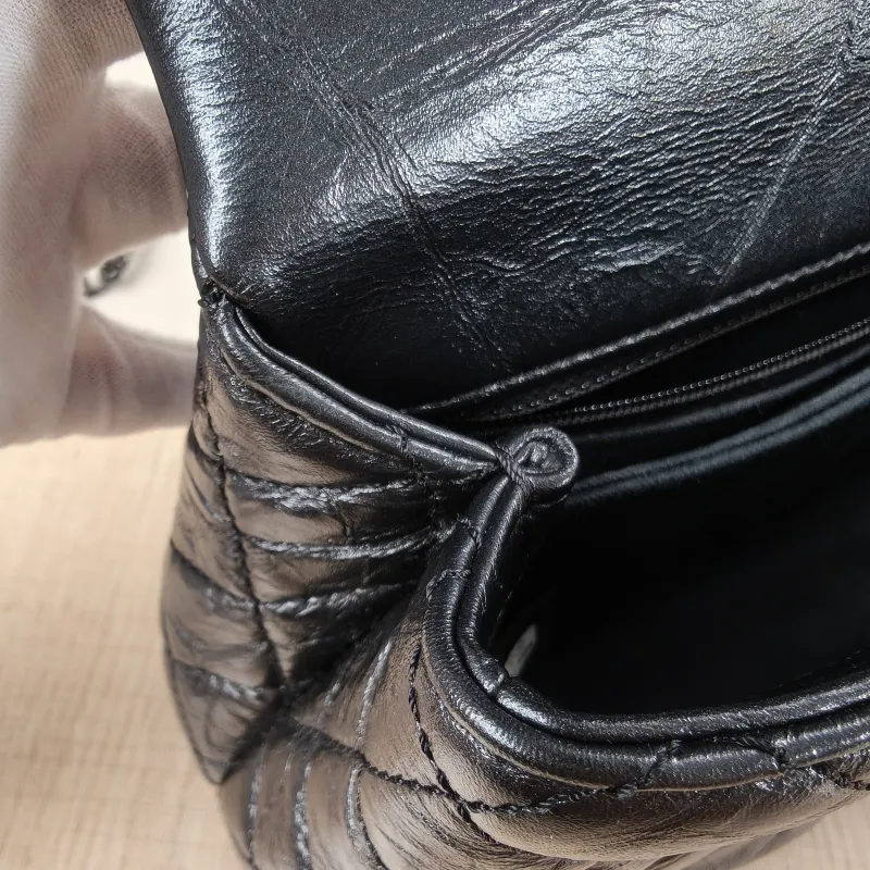 Chanel Top Handle Bag Coco Handle​ Grey Calfskin Small24 × 10 × 14 cm — detail view 10 of 14