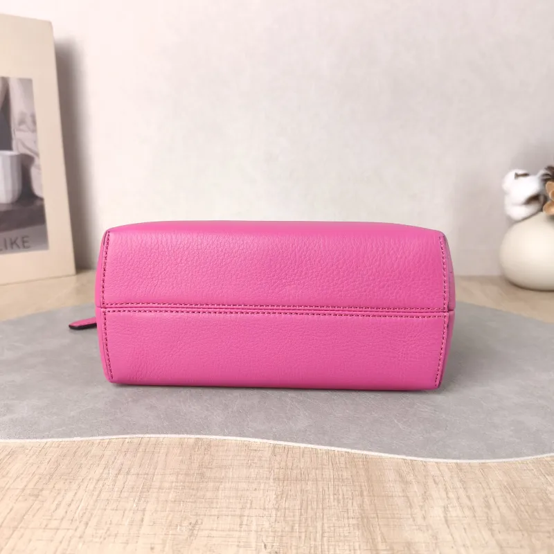 FENDI Crossbody Bag by the way Calfskin Mini 20.5 × 9 × 12 cm — cover view 3 of 6