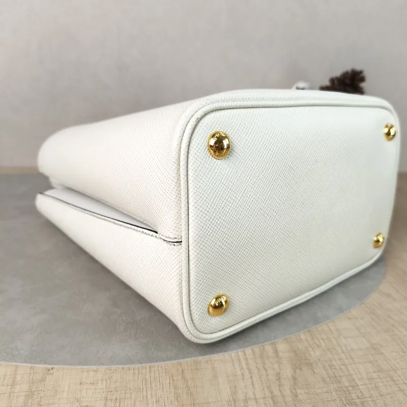 PRADA Shoulder Bag Panier White Calfskin One Size22 × 13 × 23 cm — detail view 11 of 13