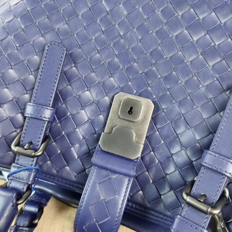 Bottega Veneta Top Handle Bag Roma Calfskin One Size31 × 15 × 20 cm — detail view 4 of 12