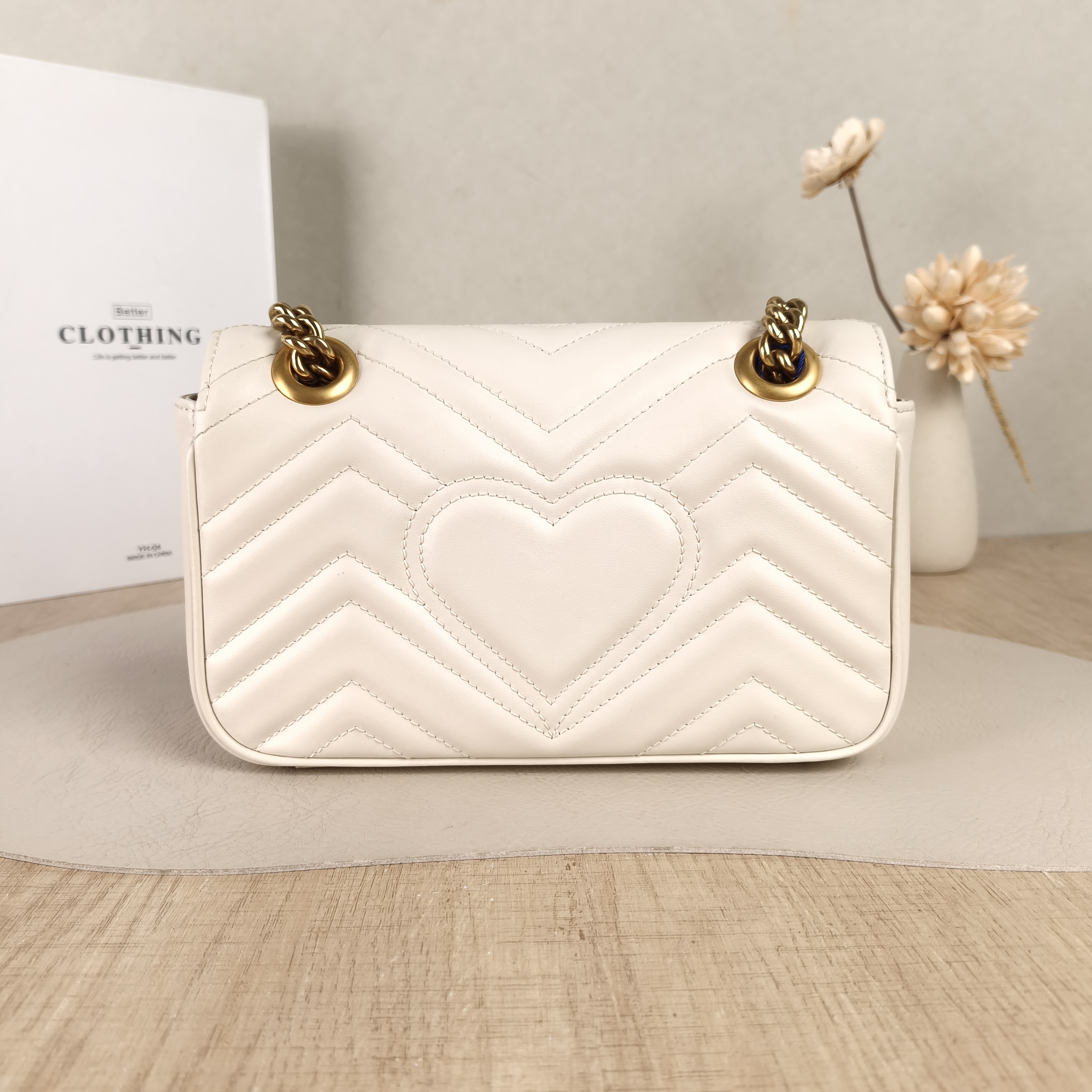 GUCCI Crossbody Bag GG Marmont Small Marmont 22White Gold Calfskin Small22 × 6 × 13 cm — cover view 3 of 5
