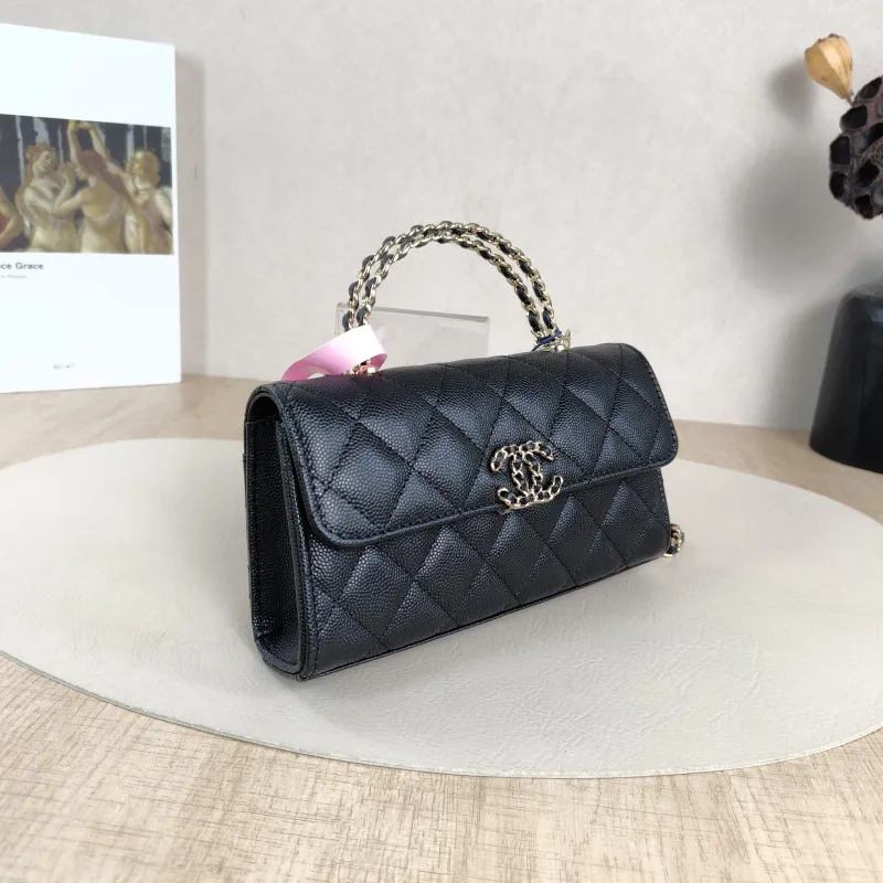 Chanel Crossbody Bag kelly Black Grained Calfskin One Size18 × 4.5 × 10 cm — cover view 2 of 5