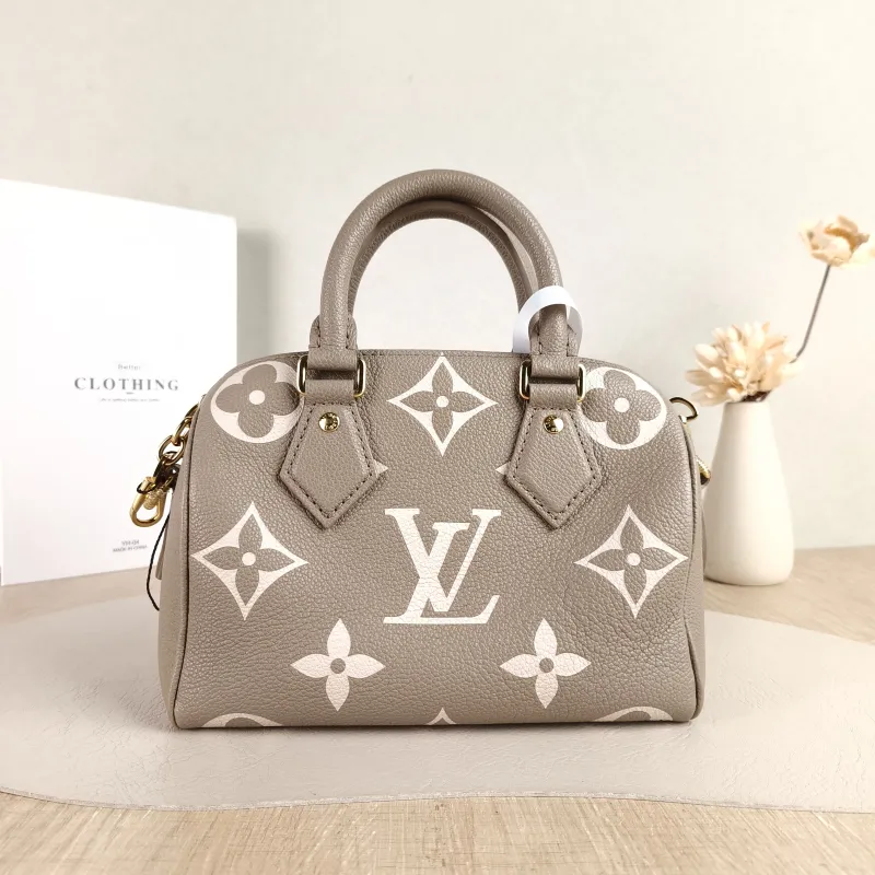 Louis Vuitton Crossbody Bag Speedy20 · White Monogram Empreinte Embossed Calfskin Small 20.5 × 12 × 13.5 cm