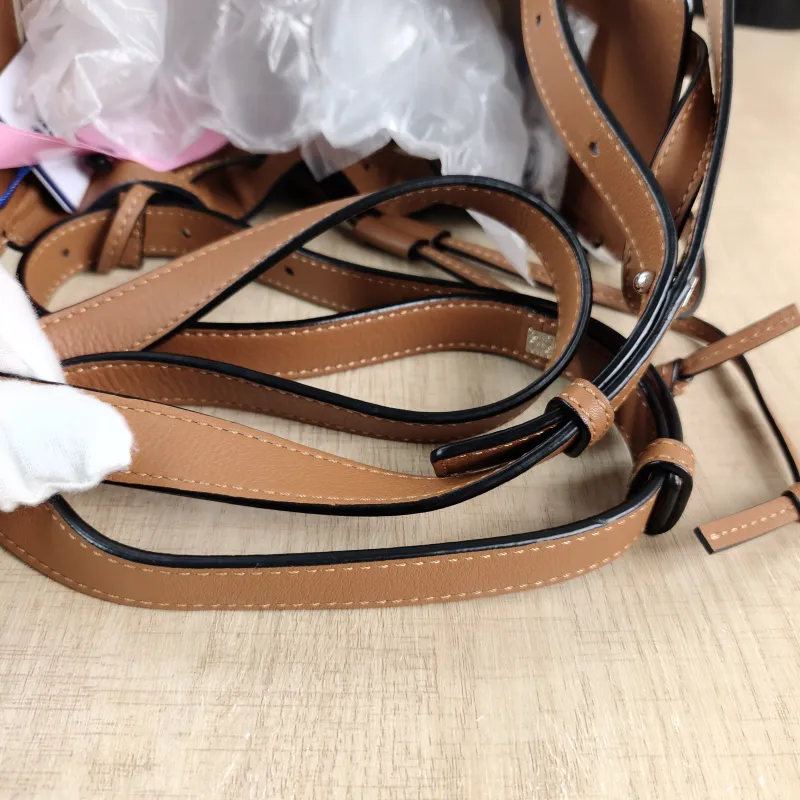 LOEWE Crossbody Bag Hammock White Canvas Mini 17 × 11 × 19.5 cm — detail view 5 of 10
