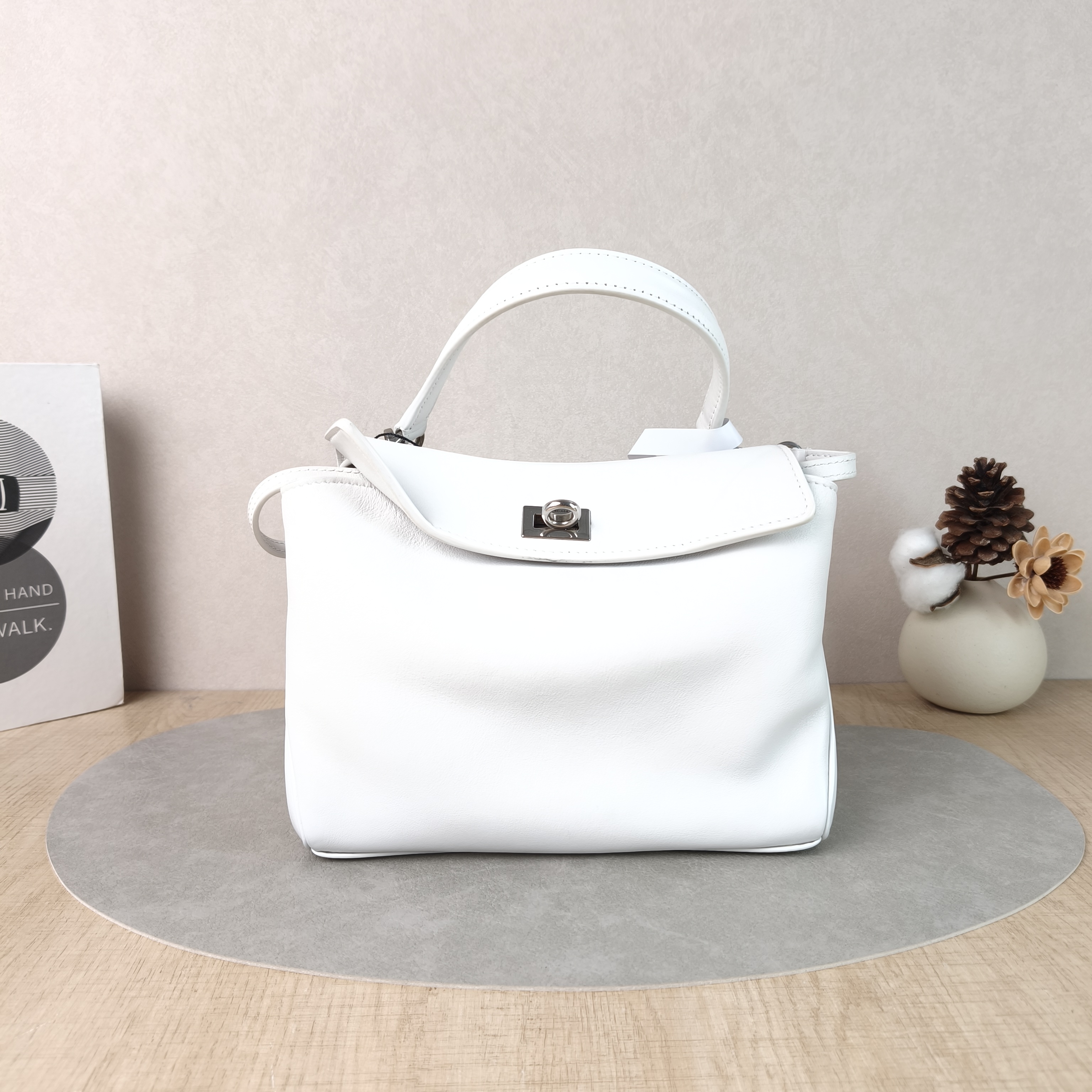 BALENCIAGA Crossbody Bag RODEO White Calfskinmini23 × 10 × 17 cm