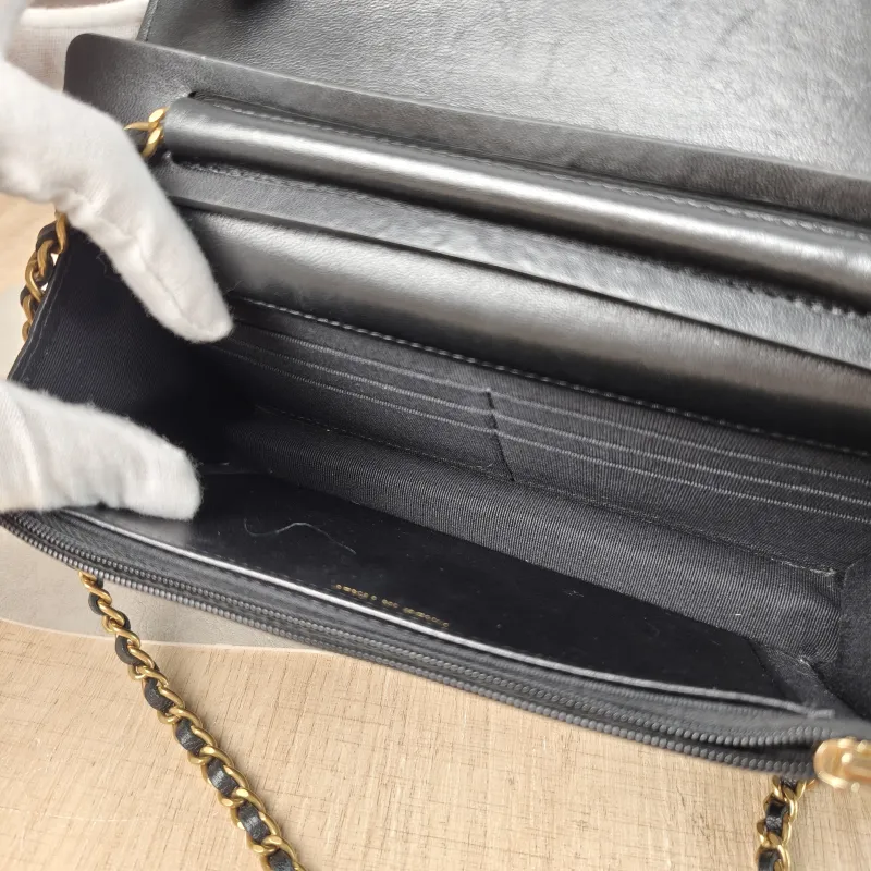 Chanel Crossbody Bag Classic Flap WOC CF WOCWOC Bag Black Grained Calfskin Mini 19.2 × 3.5 × 12.3 cm — detail view 5 of 13