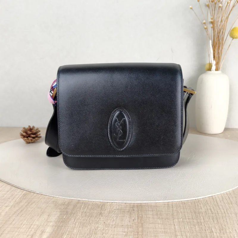 SAINT LAURENT Shoulder Bag Shoulder Bag Black Calfskin 18.6 × 6 × 16 cm