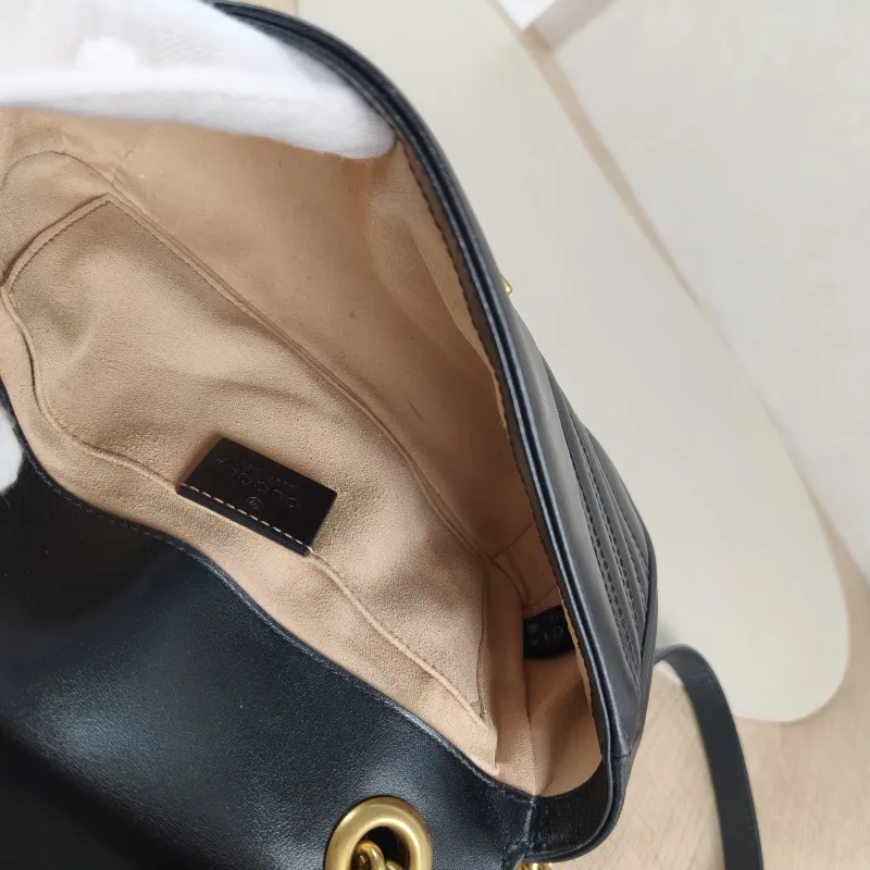GUCCI Crossbody Bag GG Marmont Small Marmont 22 Black CC alfskin Small 22 × 6 × 13 cm — detail view 1 of 13