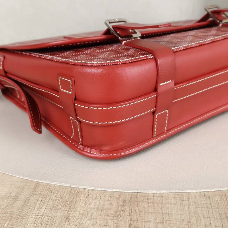 GOYARD Crossbody Bag Messenger Bag Crossbody Bag Red PVC 28.5 × 8 × 20 cm — detail view 4 of 11