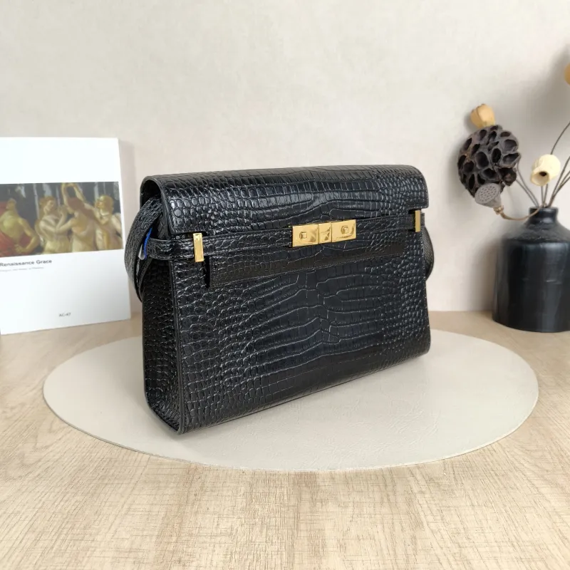 SAINT LAURENT Shoulder Bag MANHATTAN Black Calfskin Medium29 × 7.5 × 20 cm — cover view 3 of 5