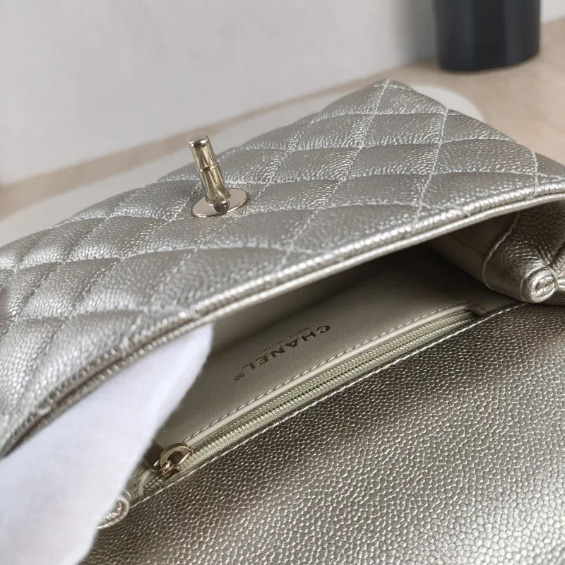 Chanel Crossbody Bag Coco Handle​ Grained Calfskin Mini 19 × 9 × 13 cm — detail view 12 of 12