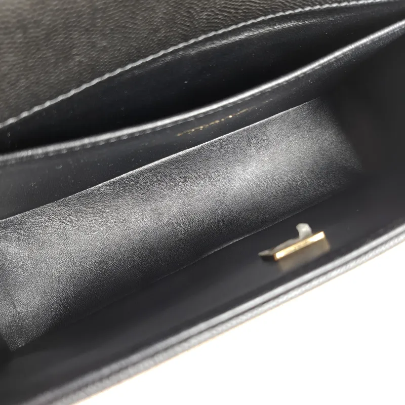 Chanel Crossbody Bag Le Boy​ Black Grained Calfskin Medium 25 × 9 × 15 cm — detail view 9 of 12