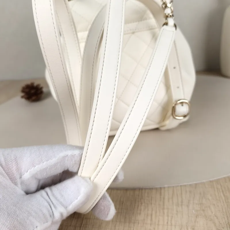 Chanel Backpack Duma White Small18 × 12 × 18.5 cm — detail view 14 of 15