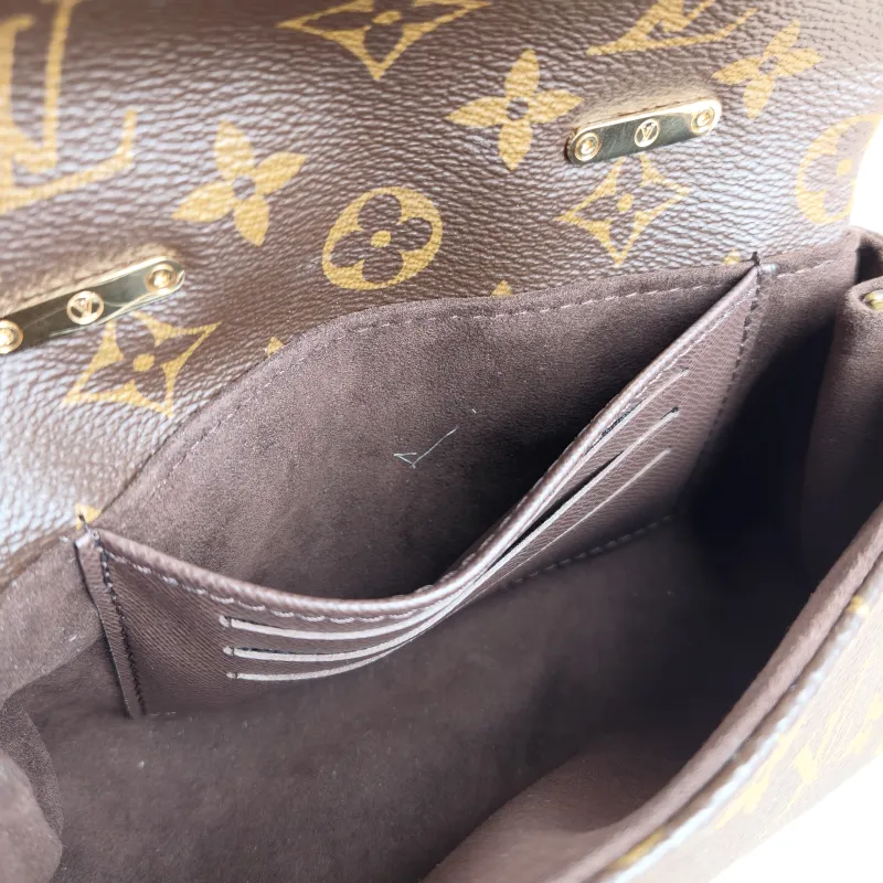 Louis Vuitton Crossbody Bag MADELEINE Monogram PVC nano 21 × 6 × 12.5 cm — detail view 7 of 11