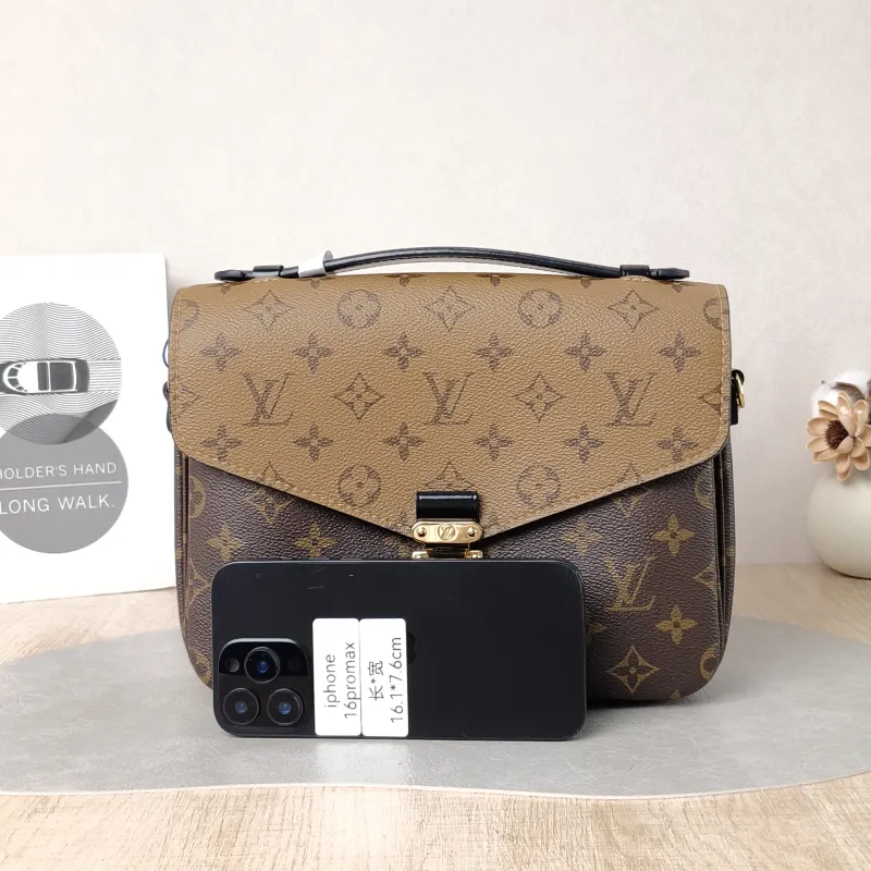 Louis Vuitton Crossbody Bag Pochette Métis Monogram Colorblock PVC Medium 25 × 7 × 19 cm — cover view 3 of 6