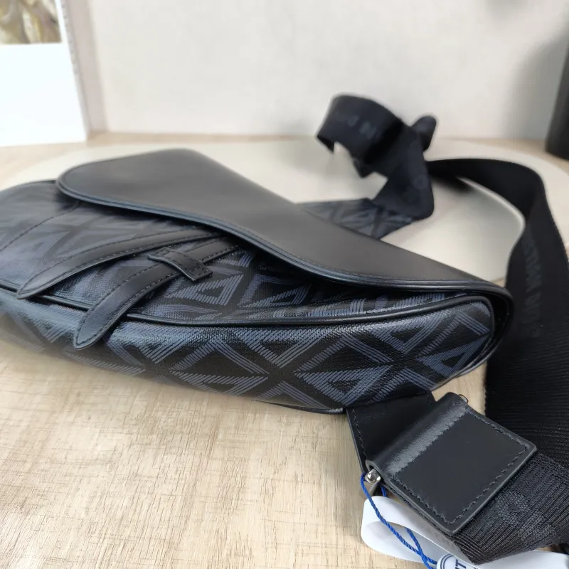 DIOR Crossbody Bag saddle Black PVC · Calfskin One Size 26 × 4.5 × 19 cm — detail view 4 of 11