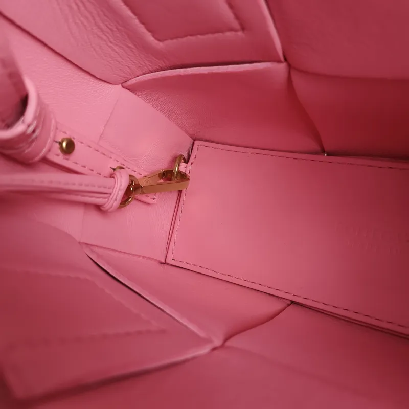 Bottega Veneta Top Handle Bag Arco Woven Tote Bag Pink Lambskin Mini 20 × 7 × 13 cm — detail view 4 of 10