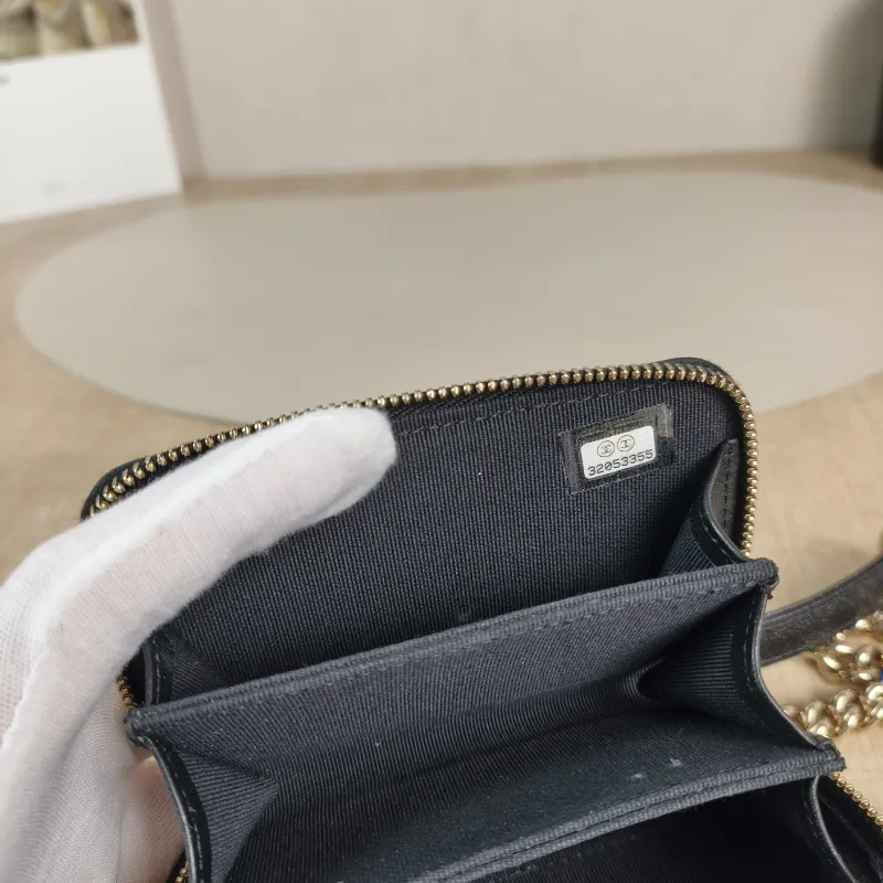 Chanel Crossbody Bag le boy Crossbody Bag Black Calfskin One Size 11 × 4 × 7 cm 32 — detail view 5 of 11