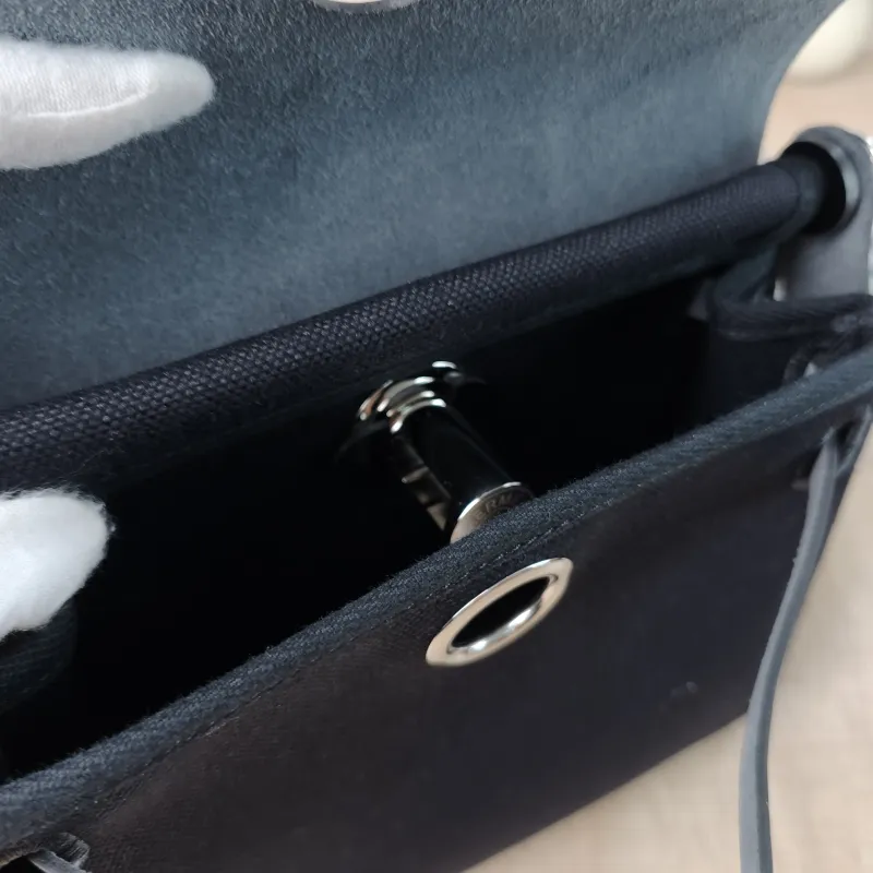 Hermès Crossbody Bag Herbag Zip 2089Black Calfskin，Canvasmini20.5 × 7 × 16.5 cm — detail view 13 of 15