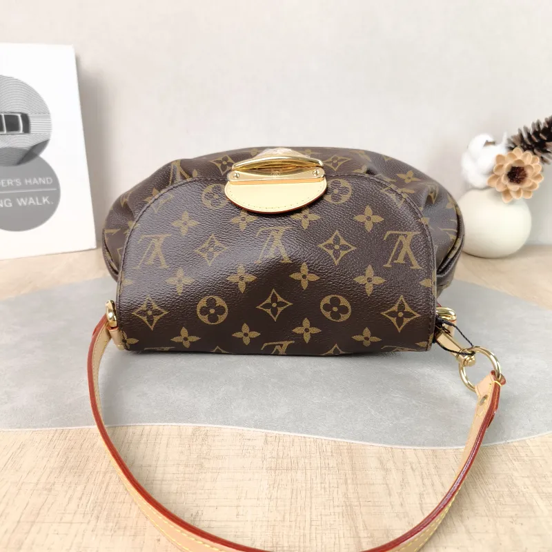 Louis Vuitton Shoulder Bag Sunset Monogram PVC One Size 27 × 3 × 18 cm — detail view 2 of 13
