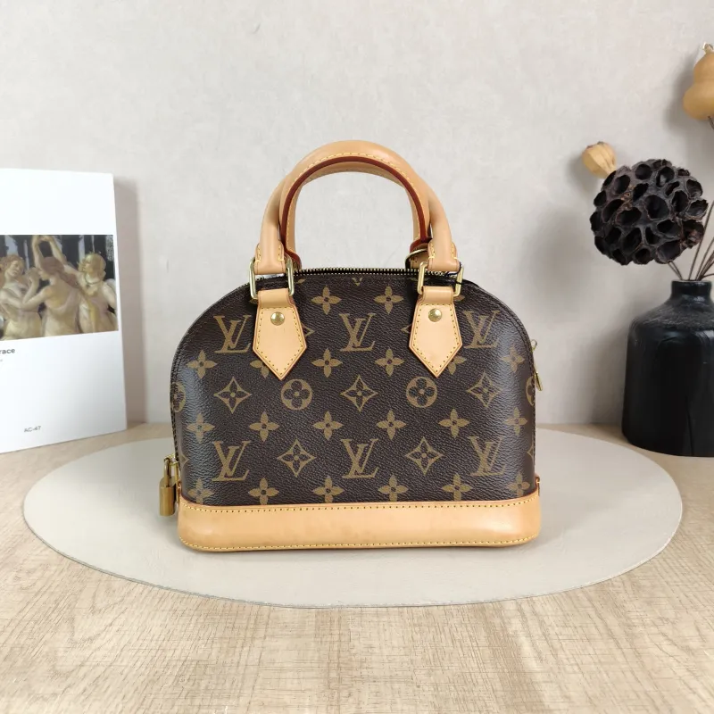 Louis Vuitton Crossbody Bag Alma BB Monogram PVCBB23.5 × 11.5 × 17.5 cm