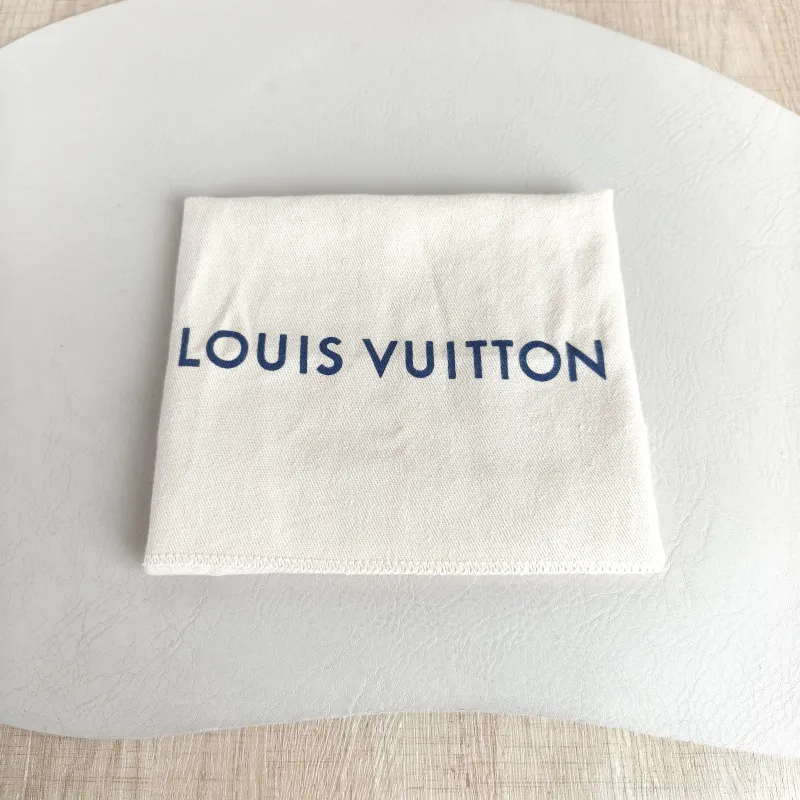Louis Vuitton Crossbody Bag IVY Black Empreinte Embossed Calfskin Small 23.5 × 4.3 × 12 cm — detail view 11 of 12