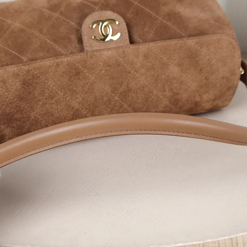 Chanel Shoulder Bag Baguette Bag Brown Suede One Size 23 × 11 × 11 cm — detail view 2 of 12