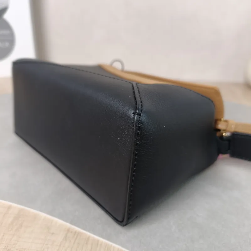 LOEWE Crossbody Bag Puzzle Black Brown Calfskin Mini 18 × 8 × 12.5 cm — detail view 11 of 11