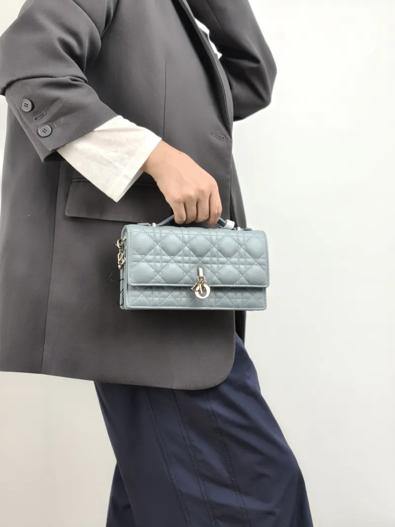DIOR Shoulder Bag My Chain Bag Blue Lambskin 21 × 4 × 11.5 cm — on-model view 1 of 2