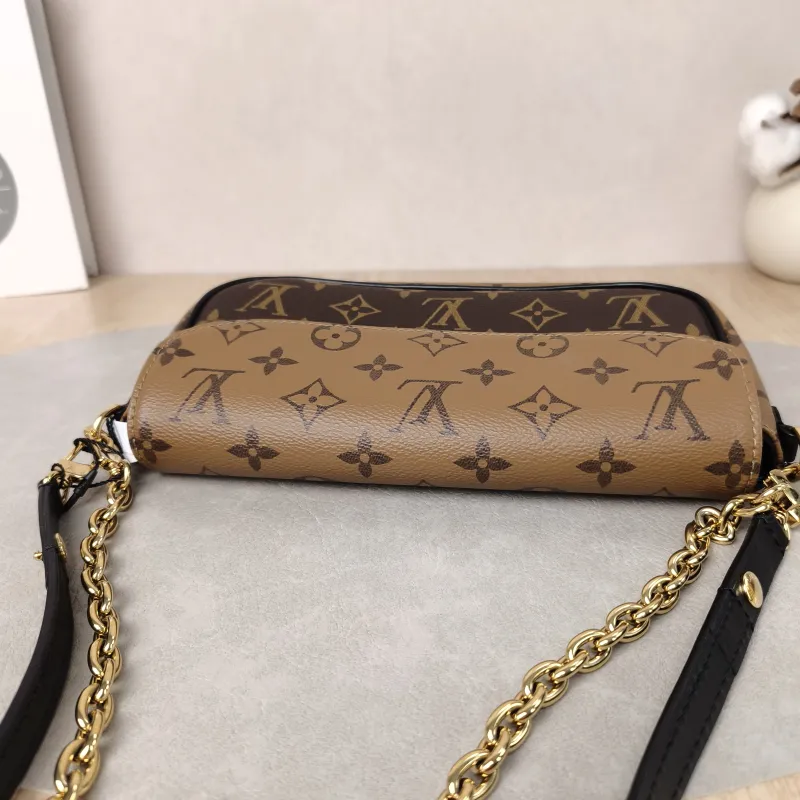 Louis Vuitton Crossbody Bag IVY Monogram PVC Small23.5 × 4.3 × 12 cm — detail view 10 of 13