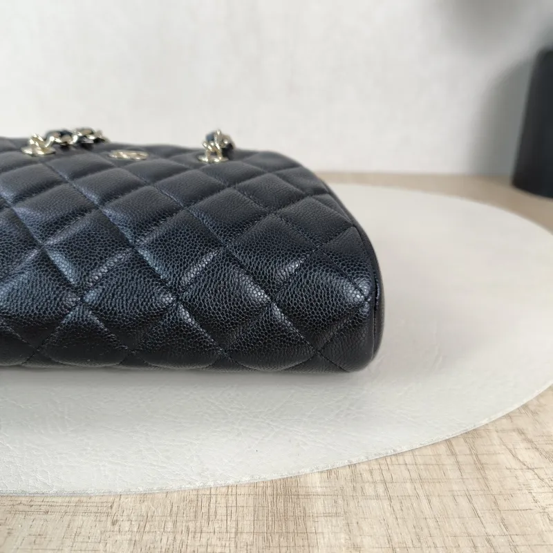 Chanel Shoulder Bag Bowling Bag Black Calfskin One Size19.5 × 5.5 × 12 cm — detail view 9 of 12