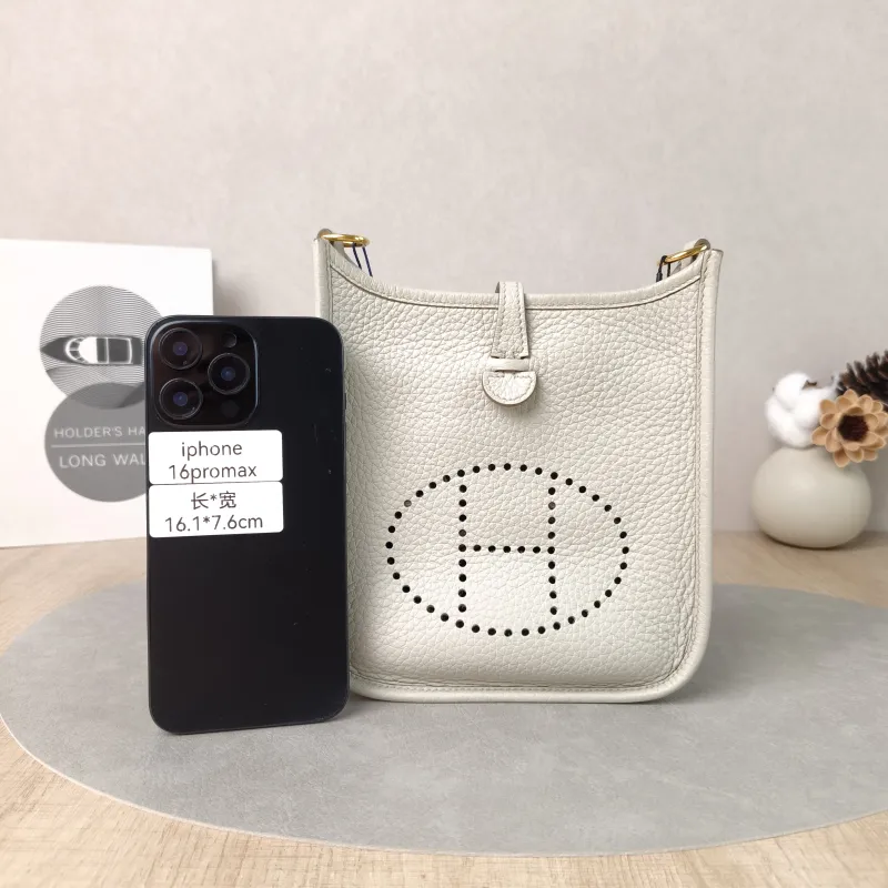 Hermès Crossbody Bag Evelyne Mini 16 Mini 16 TC Calfskin Mini 17 × 5.5 × 18 cm U — cover view 5 of 6