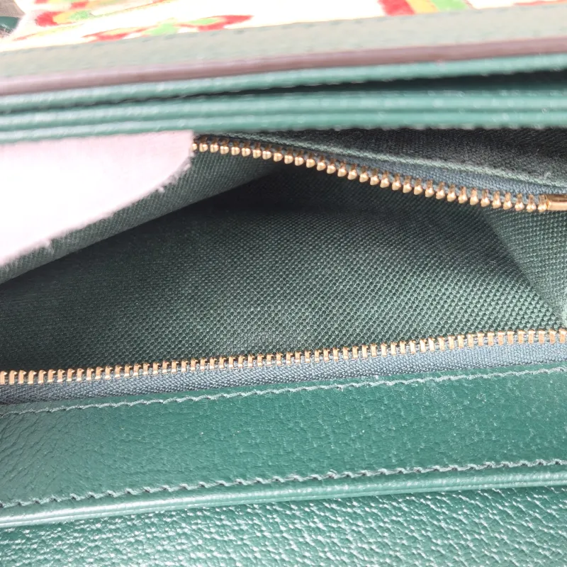 GUCCI Crossbody Bag Horsebit 1955 Horsebit Medium Colorblock Canvas Medium 25 × 8 × 18 cm — detail view 10 of 12