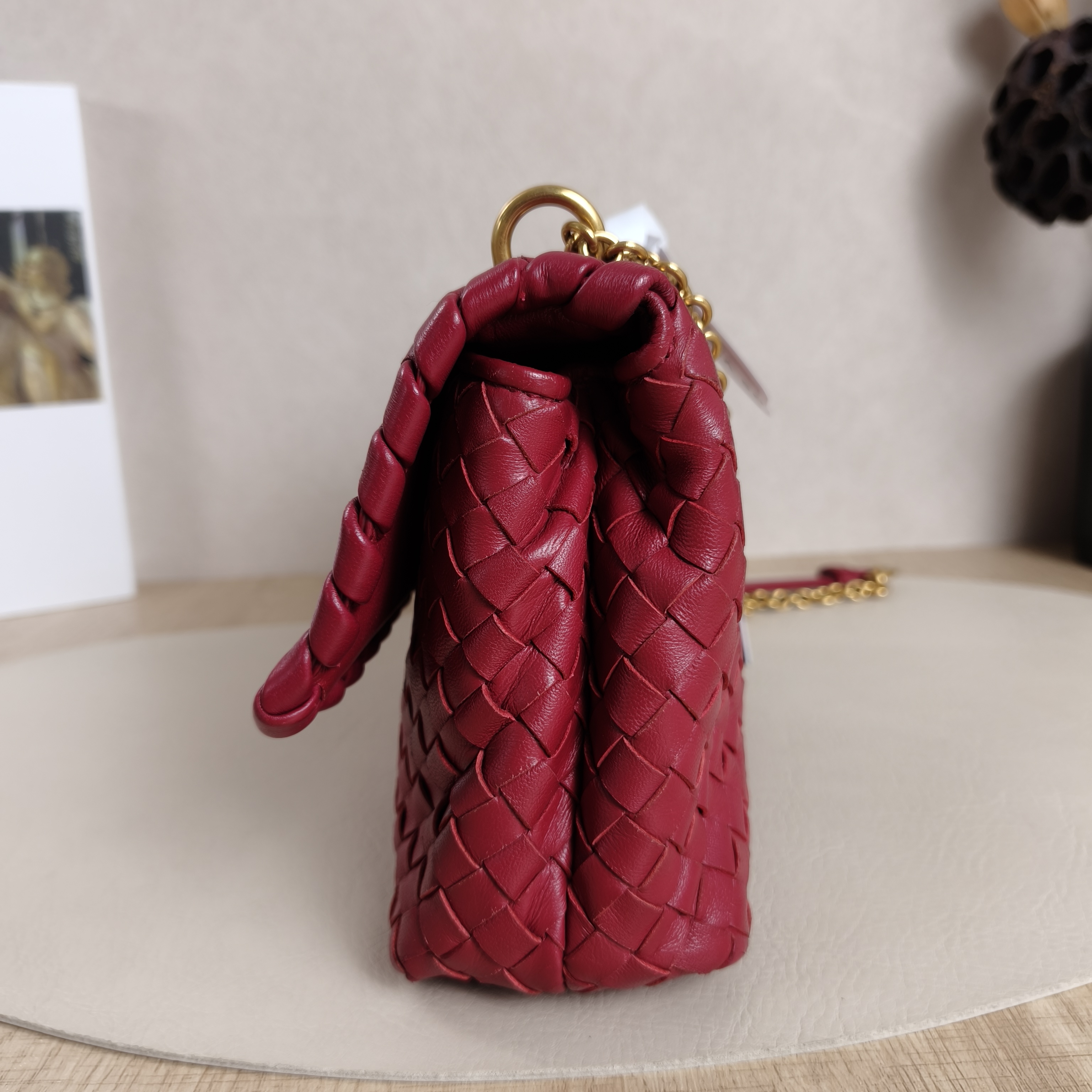 Bottega Veneta Shoulder Bag Woven Messenger Bag Burgundy Lambskin 21.5 × 7 × 13.5 cm — cover view 5 of 11