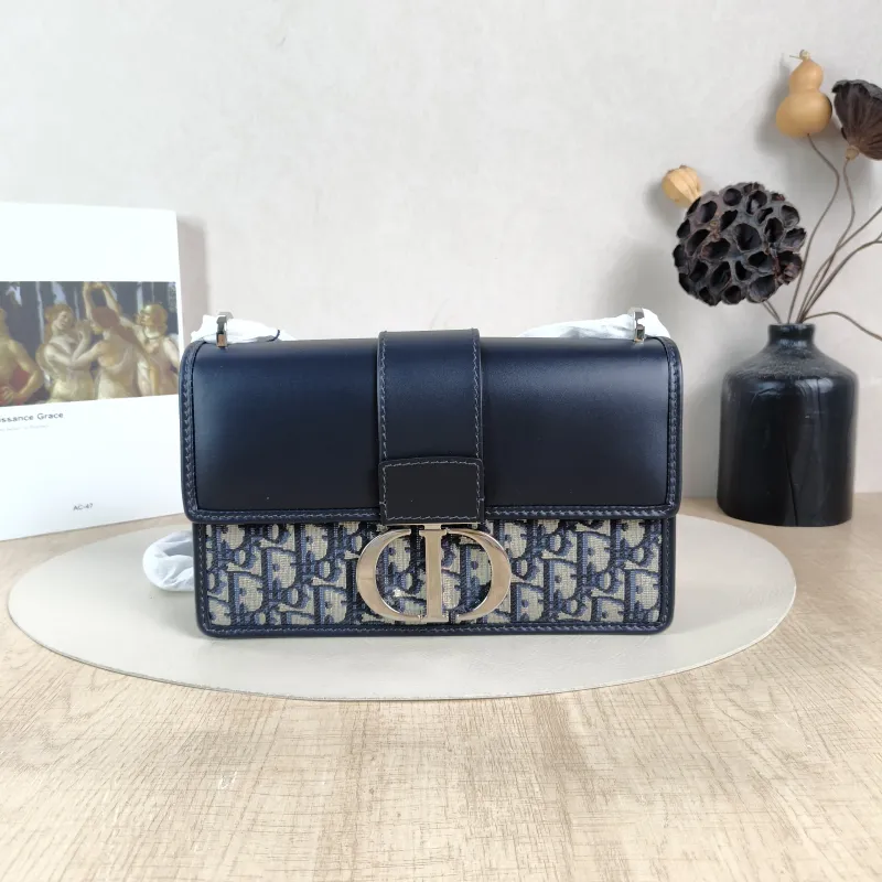 DIOR Crossbody Bag 30Montaigne 30 Blue Calfskin，Canvas Medium 25 × 9 × 16.5 cm