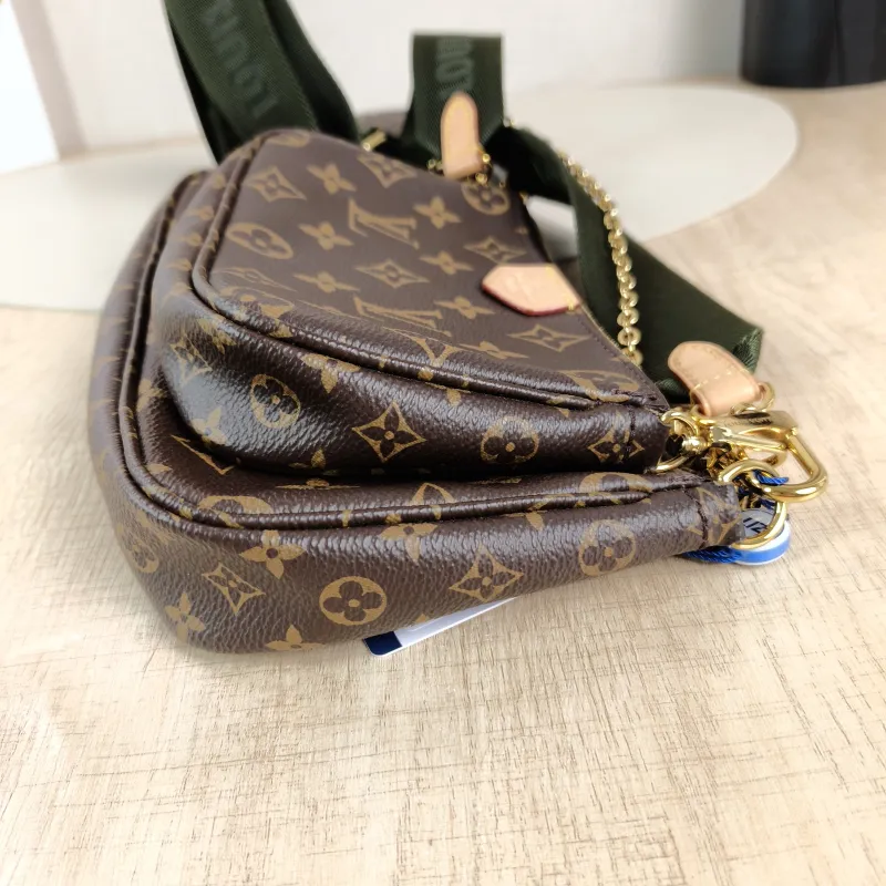 Louis Vuitton Crossbody Bag Multi Pochette Accessoires Shoulder Strap PVC Small24 × 4 × 13.5 cm — detail view 1 of 13