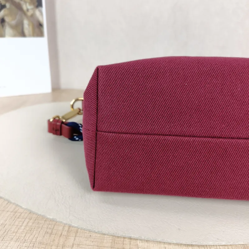 Miumiu Top Handle Bag Spirit Woven Vanity Case Bag Cosmetic Bag Red Canvas One Size 18.5 × 10 × 14 cm — detail view 5 of 11
