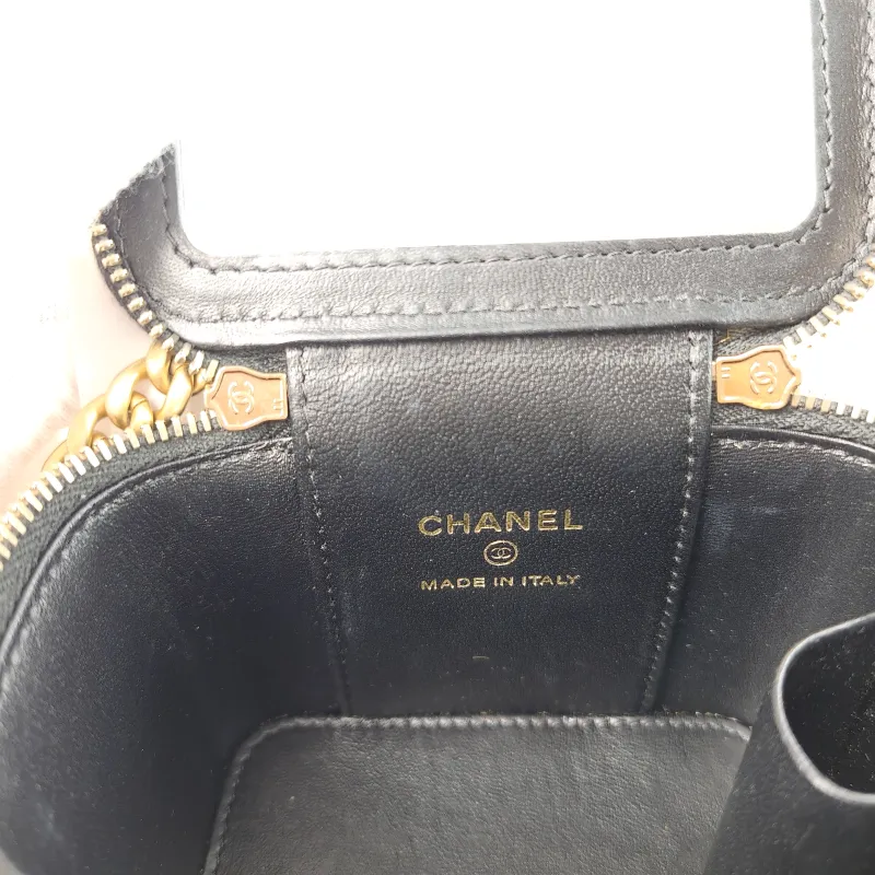 Chanel Crossbody Bag Edition Black Grained Calfskin nano 10 × 7 × 9 cm — detail view 3 of 11