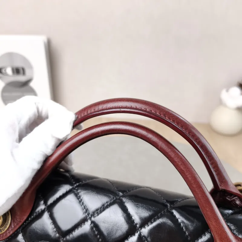 Chanel Top Handle Bag Top Handle Bag Black Calfskin 30 × 8 × 17.5 cm 19 — detail view 3 of 13