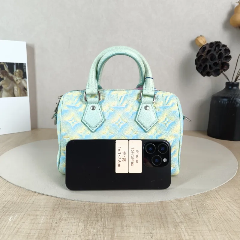 Louis Vuitton Crossbody Bag Speedy20 Collection Calfskin One Size 20.5 × 12 × 13.5 cm — cover view 3 of 6