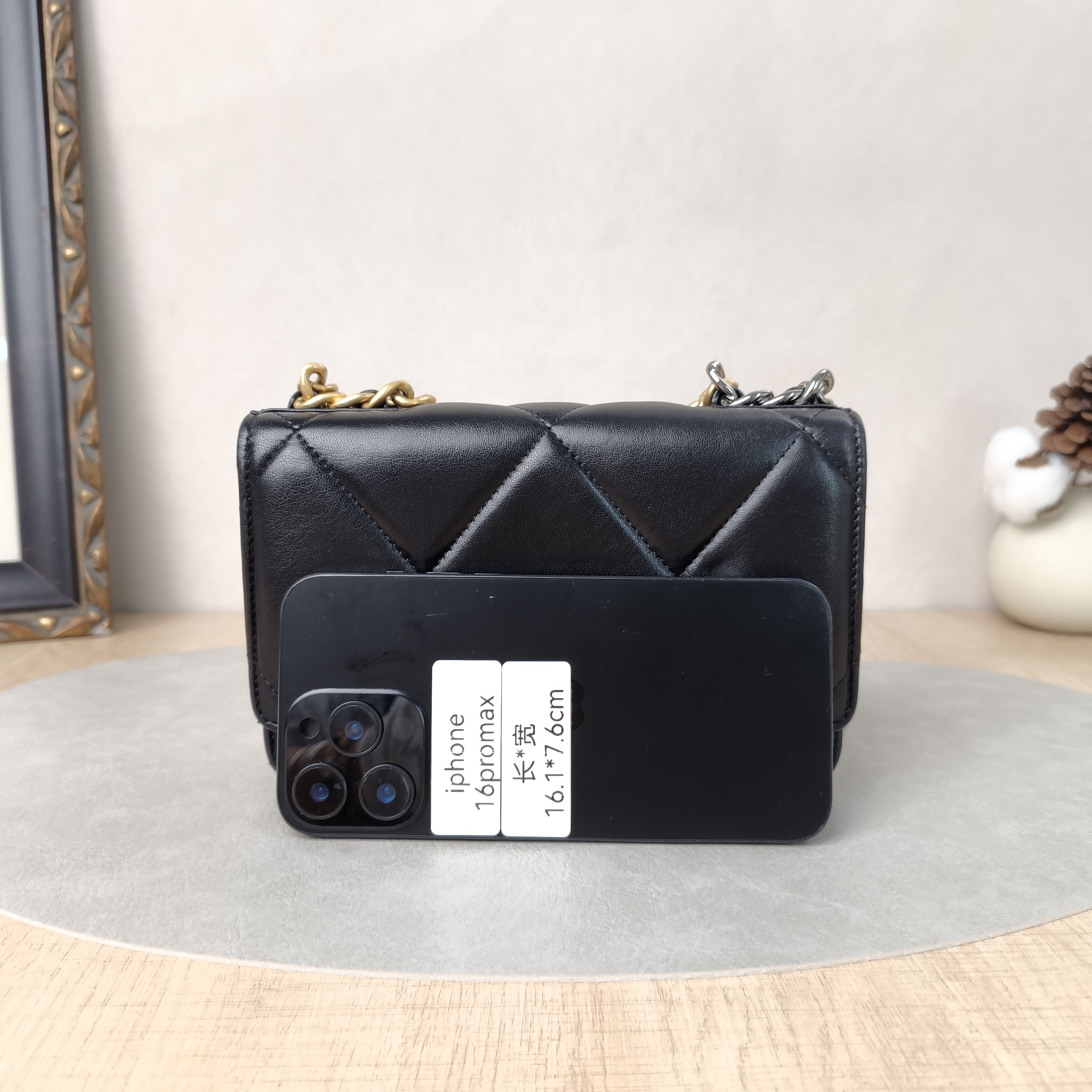 Chanel Crossbody Bag19Bag WOC Black SL ambskinmini19.2 × 3.5 × 12.3 cm — cover view 2 of 6
