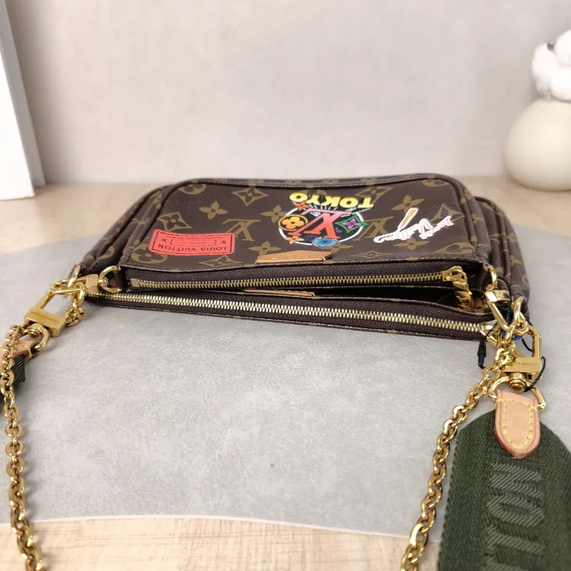 Louis Vuitton Crossbody Bag Multi Pochette Accessoires Shoulder Strap PVC Small 24 × 4 × 13.5 cm — detail view 3 of 12