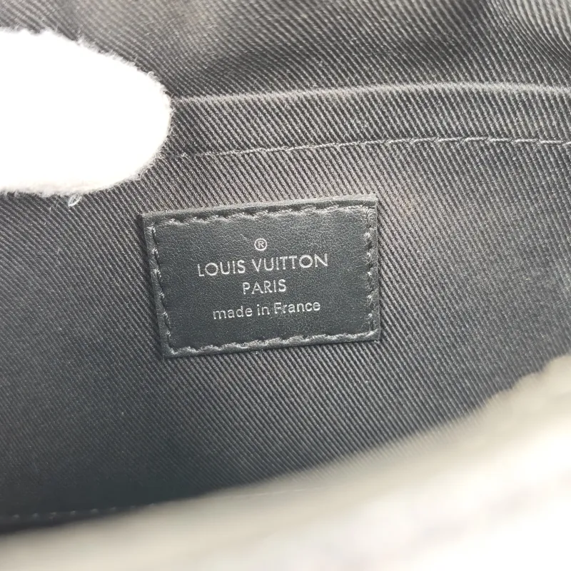 Louis Vuitton Crossbody Bag SOFT TRUNK Box PV Cmini18.5 × 8 × 13 cm — detail view 7 of 11