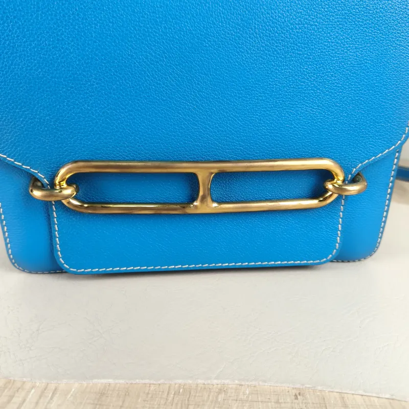 Hermès Crossbody Bag Roulis 23 B3 Evercolor Calfskin Medium 23 × 7.5 × 19 cm A — detail view 4 of 11