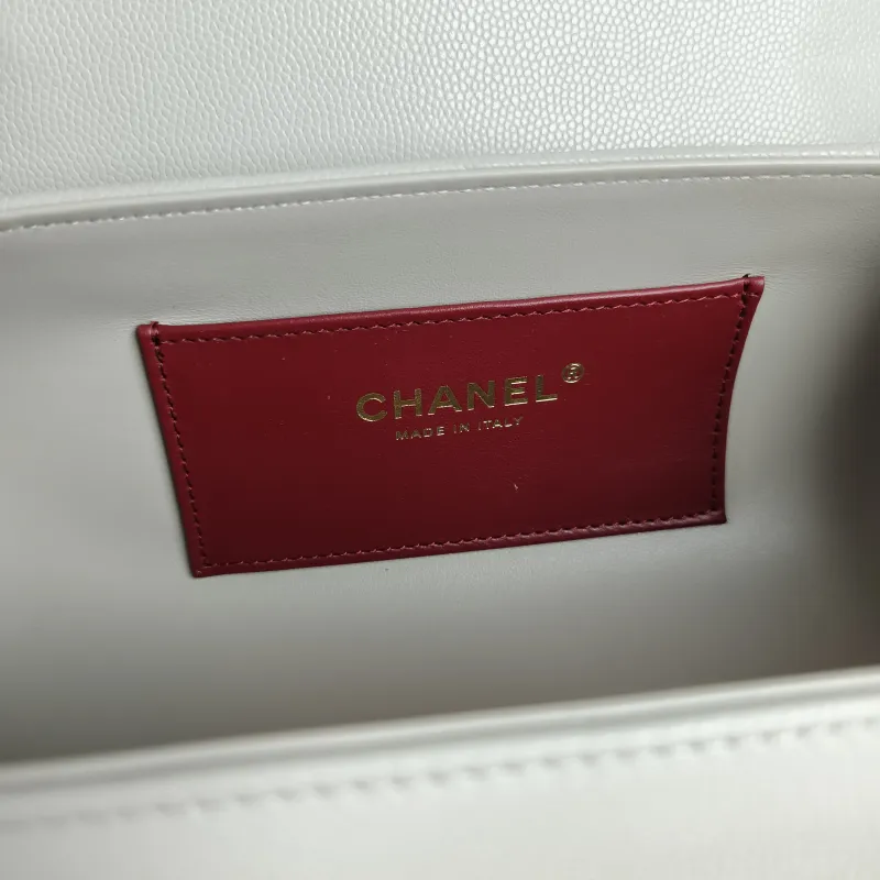 Chanel Shoulder Bag preppy coco Bowling Bag Green Calfskin Small 20.5 × 10 × 10 cm — detail view 5 of 11